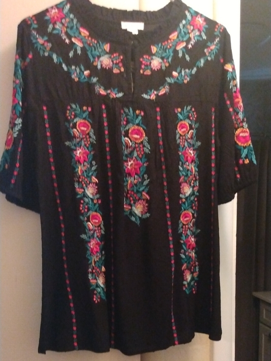 Sundance Tops - Sundance Black Embroidered Top